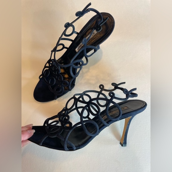 Women’s Manolo Blahnik navy blue suede Gori Prugna  heels size 40 - Picture 1 of 7